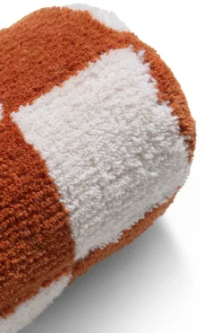 Discount XOOON Check bolster kussen 15x50cm in kleur Koper shop je bij COCOmaison