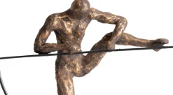 Best XOOON Climbing beeld (H33cm) in de kleur Goud - COCOmaison