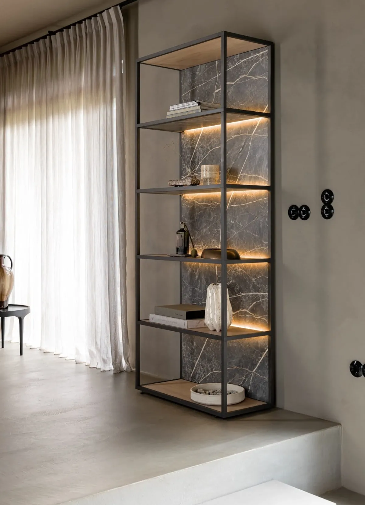 Online XOOON HELSINKI boekenkast 80 cm - 5-niches (+ LED) - eiken look