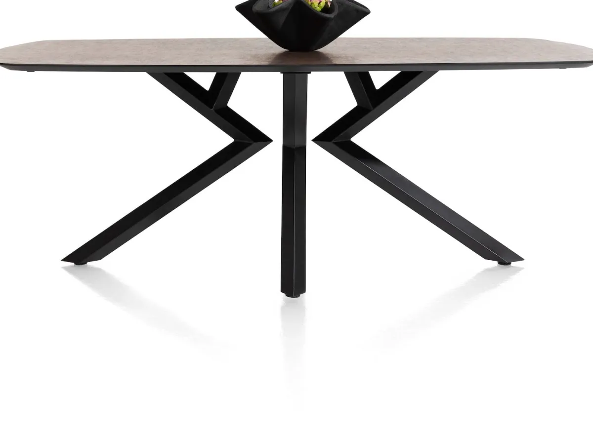 Best XOOON Masura ovale eettafel met zwarte metalen poot 200x105cm