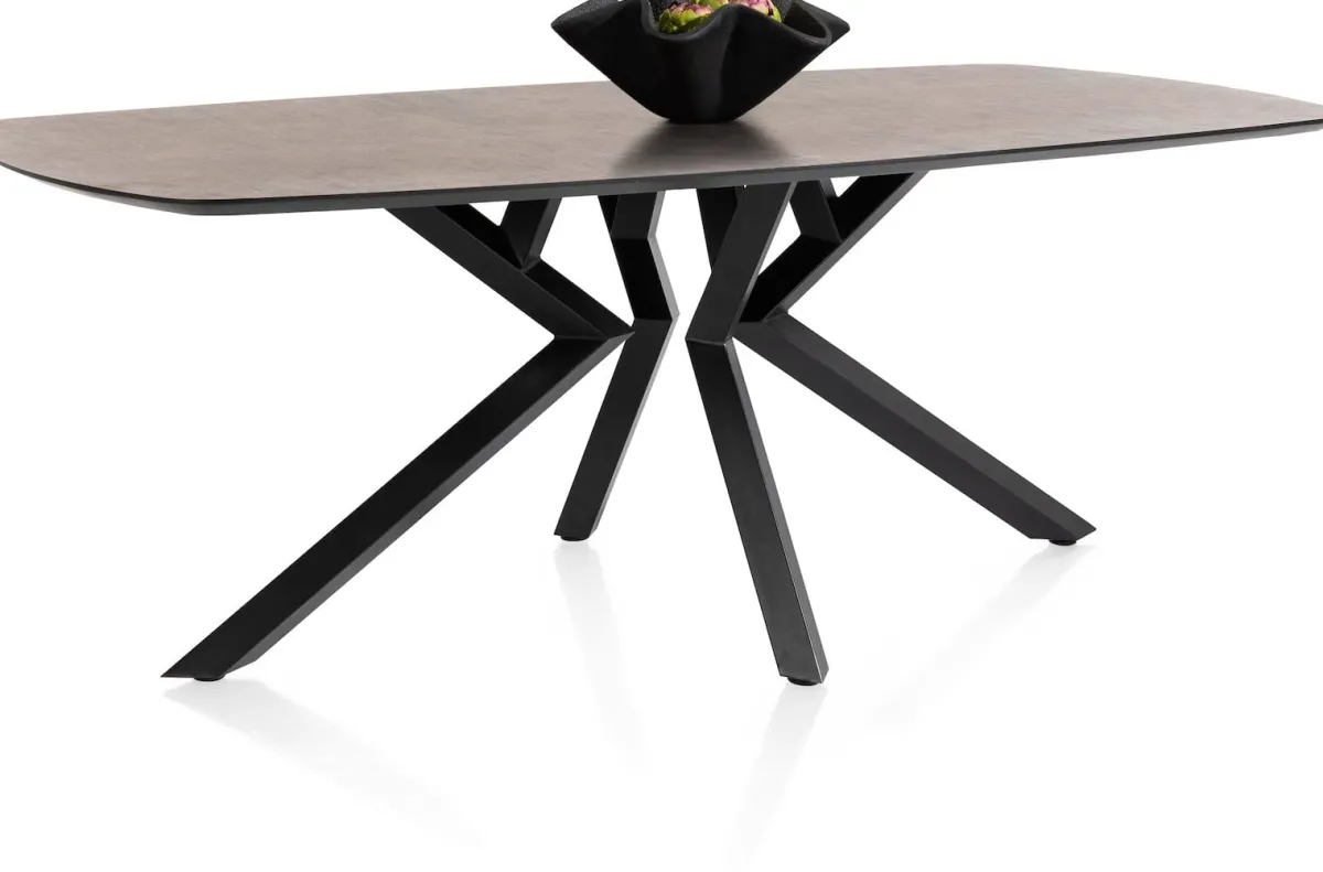 Best XOOON Masura ovale eettafel met zwarte metalen poot 200x105cm