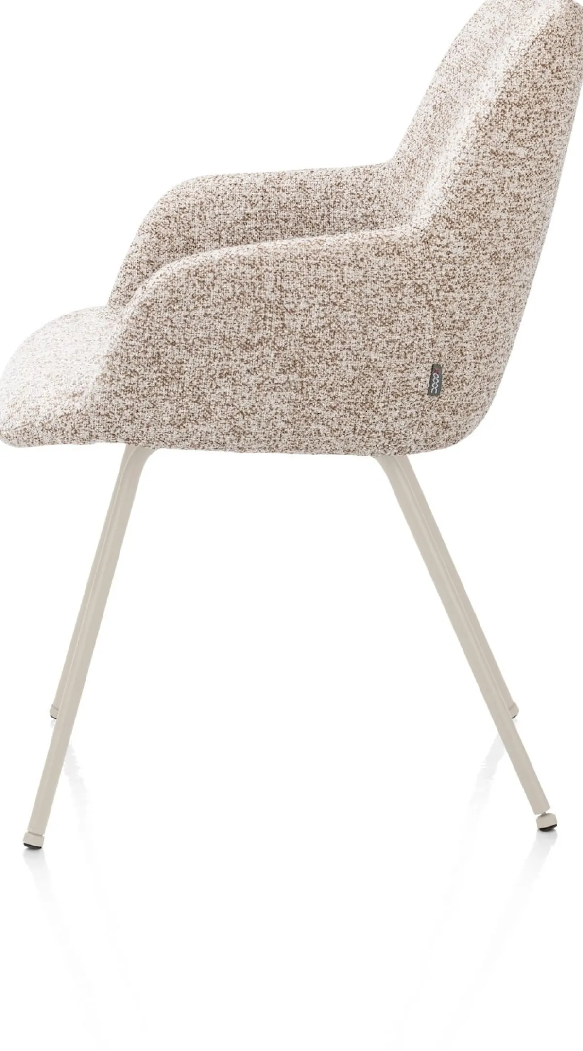 Best XOOON Mats, armstoel 4-poots - creme - stof Luton - koper