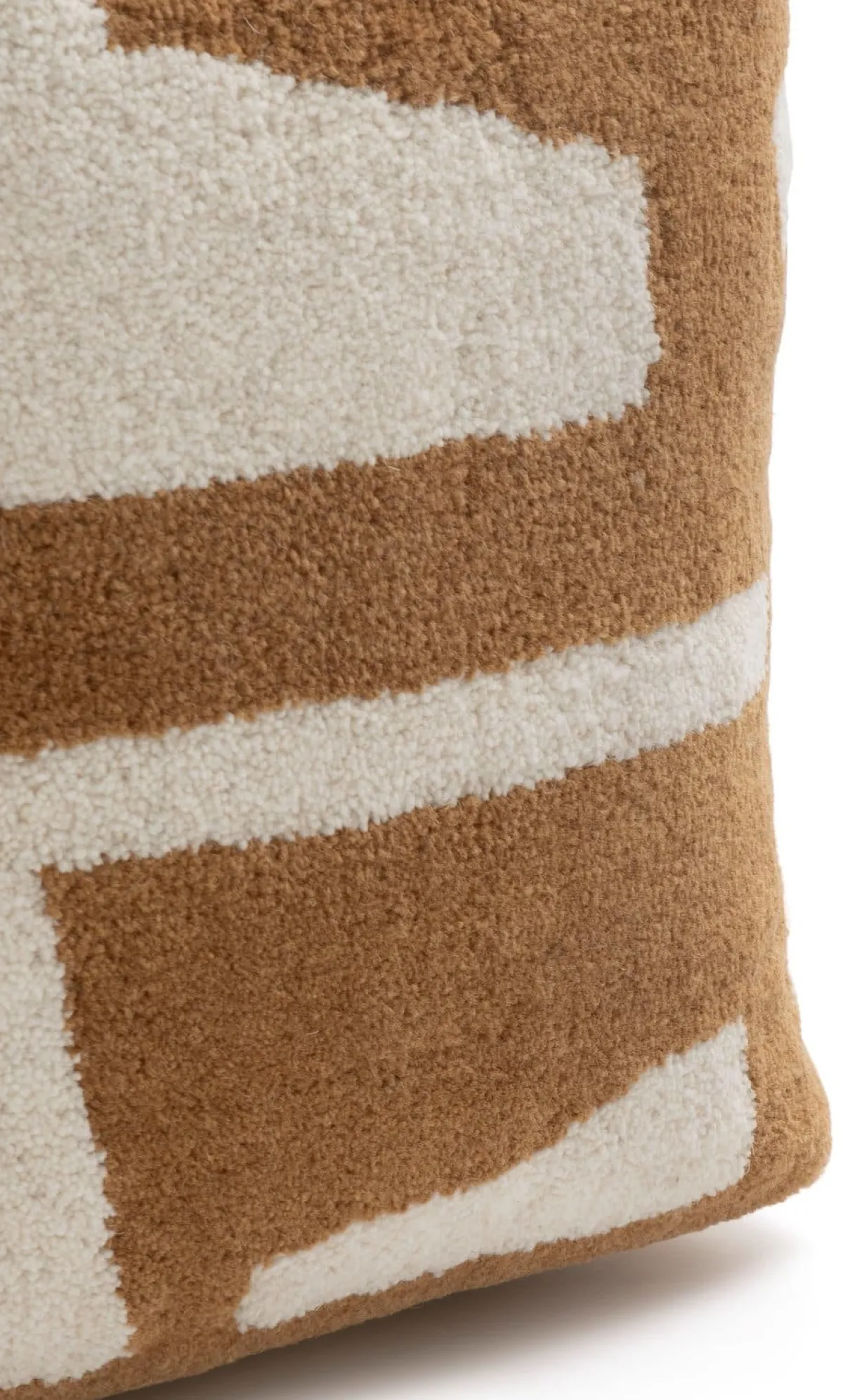 Clearance XOOON Olivia poef (H40cm) in de kleur Bruin - COCOmaison