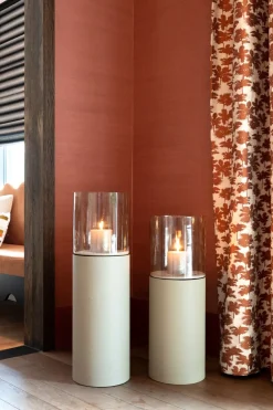 Outlet XOOON Reza windlicht (H84cm) in de kleur Taupe - COCOmaison