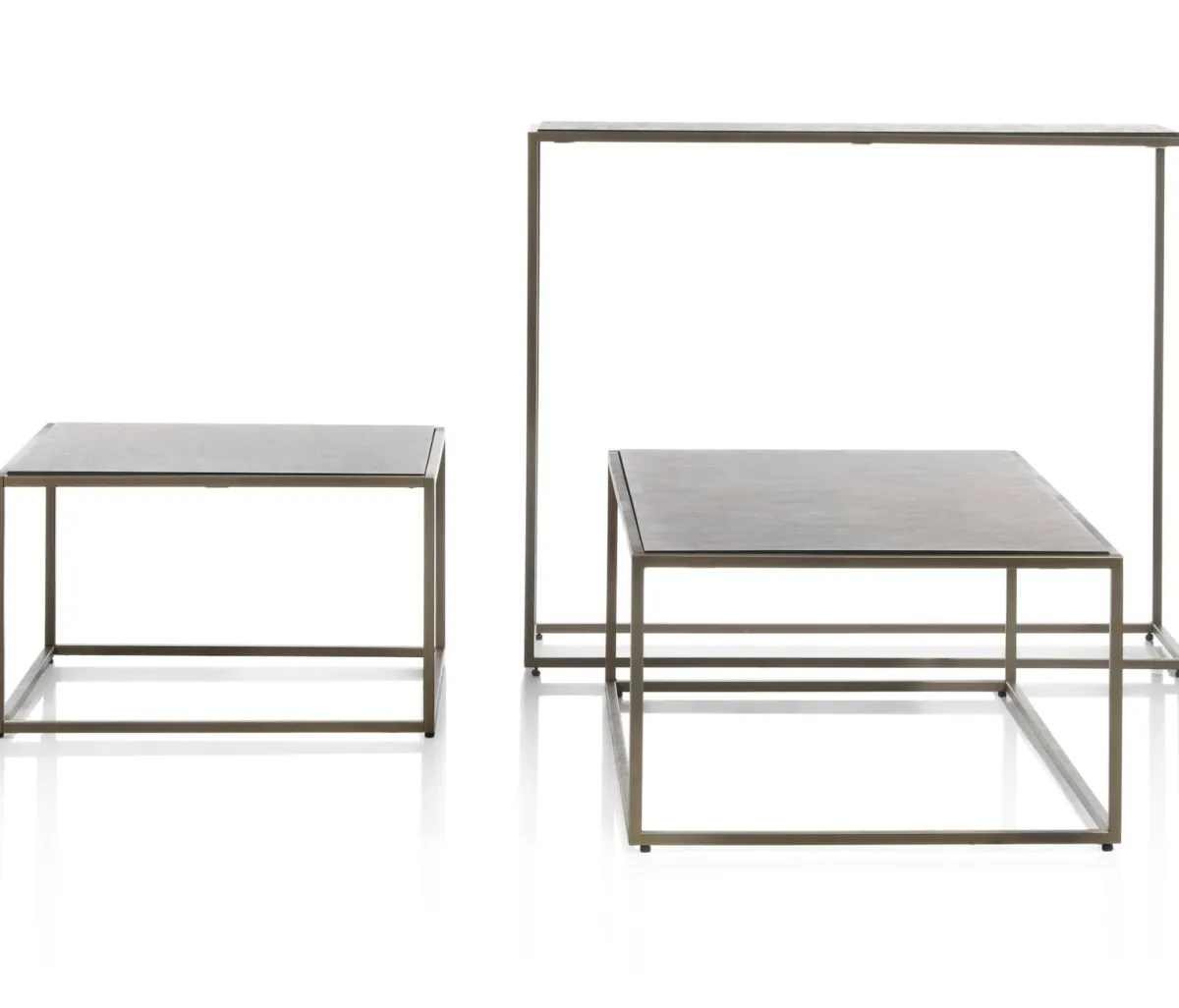 New XOOON Stand Up bijzettafel in de kleur Goud - COCOmaison