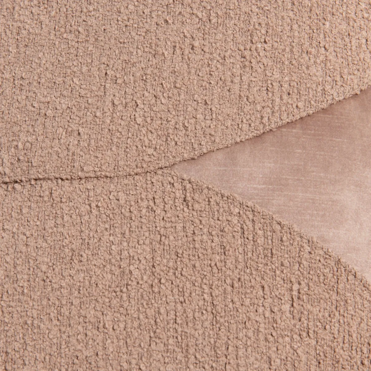 Outlet XOOON Timeless Aria kussen 45x45cm in de kleur Camel - COCOmaison