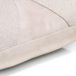 Online XOOON Timeless Aria kussen 45x45cm in de kleur Beige - COCOmaison