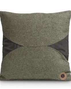 Discount XOOON Timeless Aria kussen 45x45cm in de kleur Olijf - COCOmaison