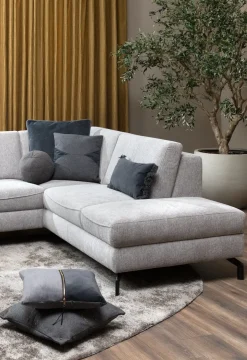 Hot XOOON Timeless Mila kussen 30x50cm in de kleur Antraciet - COCOmaison